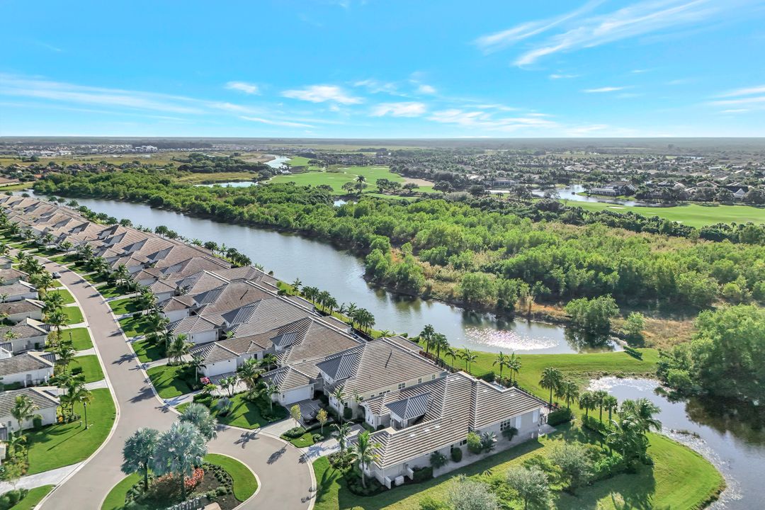 3344 Kumamoto Ln, Naples, FL 34114