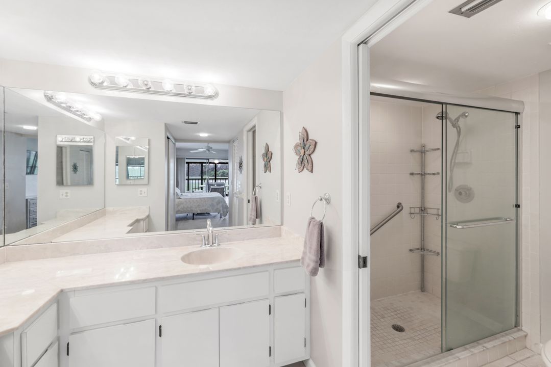 5585 Trailwinds Dr #326, Fort Myers, FL 33907