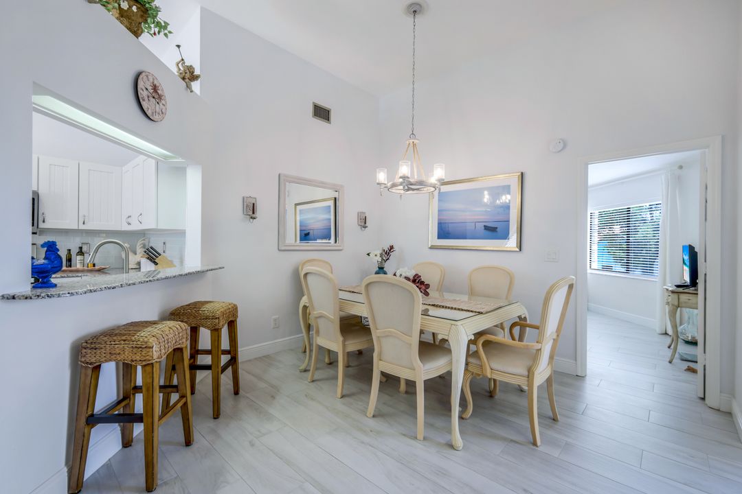 637 Beachwalk Cir #E-203, Naples, FL 34108