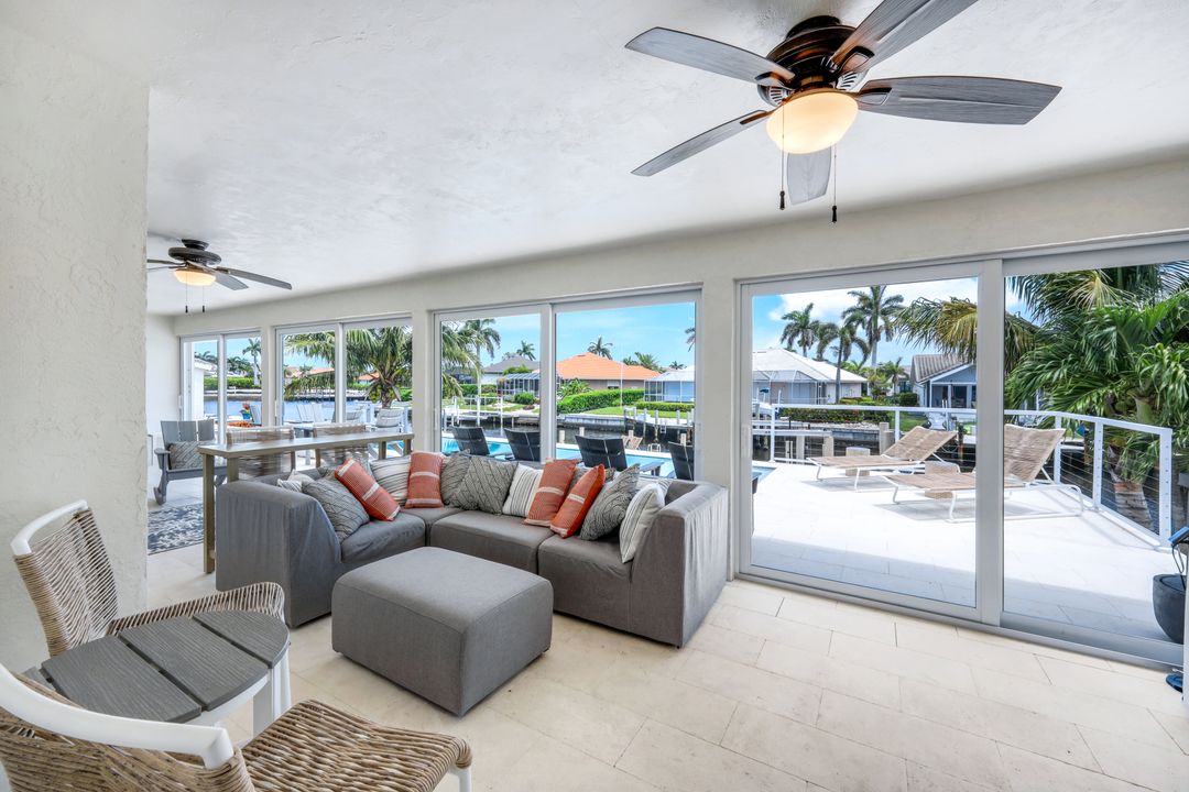 1048 Cottonwood Ct, Marco Island, FL 34145
