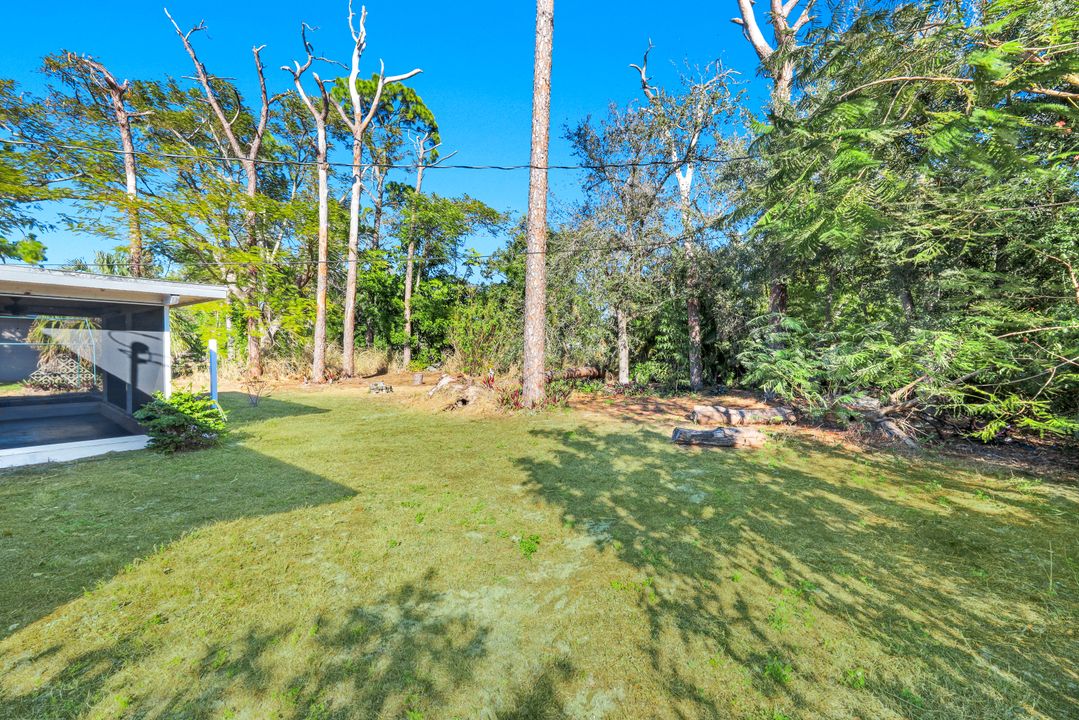 8760 Dartmouth St, Fort Myers, FL 33907