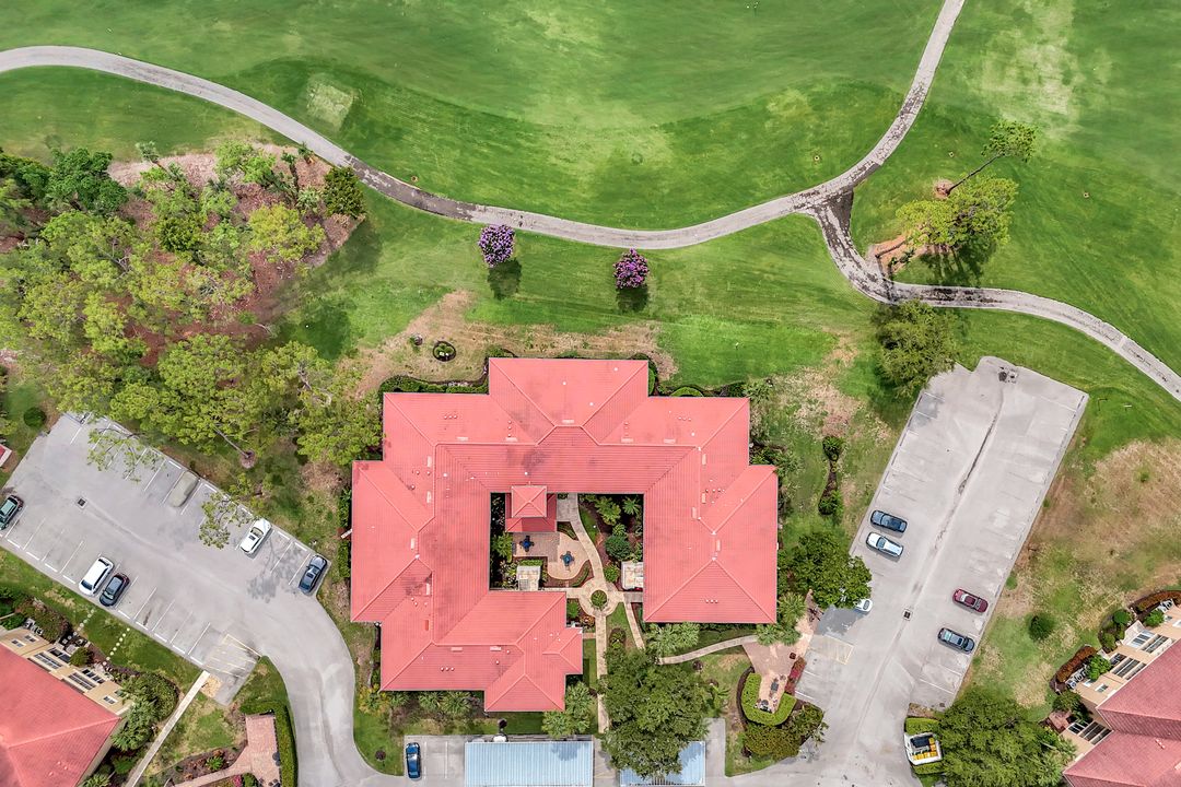 1051 Foxfire Ln #309, Naples, FL 34104