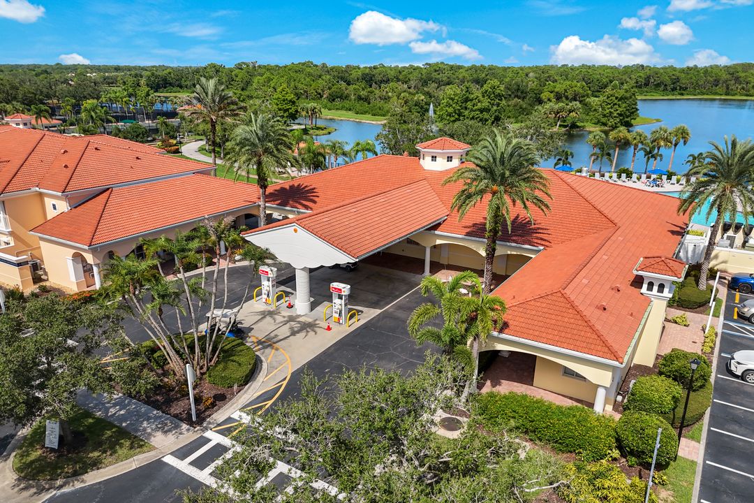 5848 Ferrara Dr, Sarasota, FL 34238