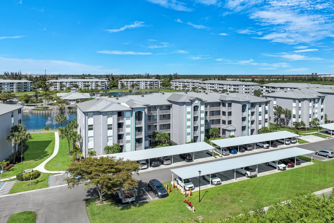 16615 Lake Cir Dr #438, Fort Myers, FL 33908