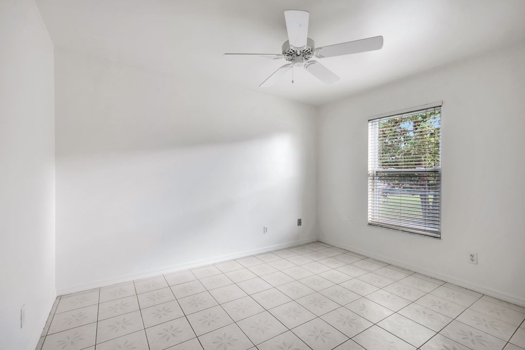 1705 SE 7th St, Cape Coral, FL 33990