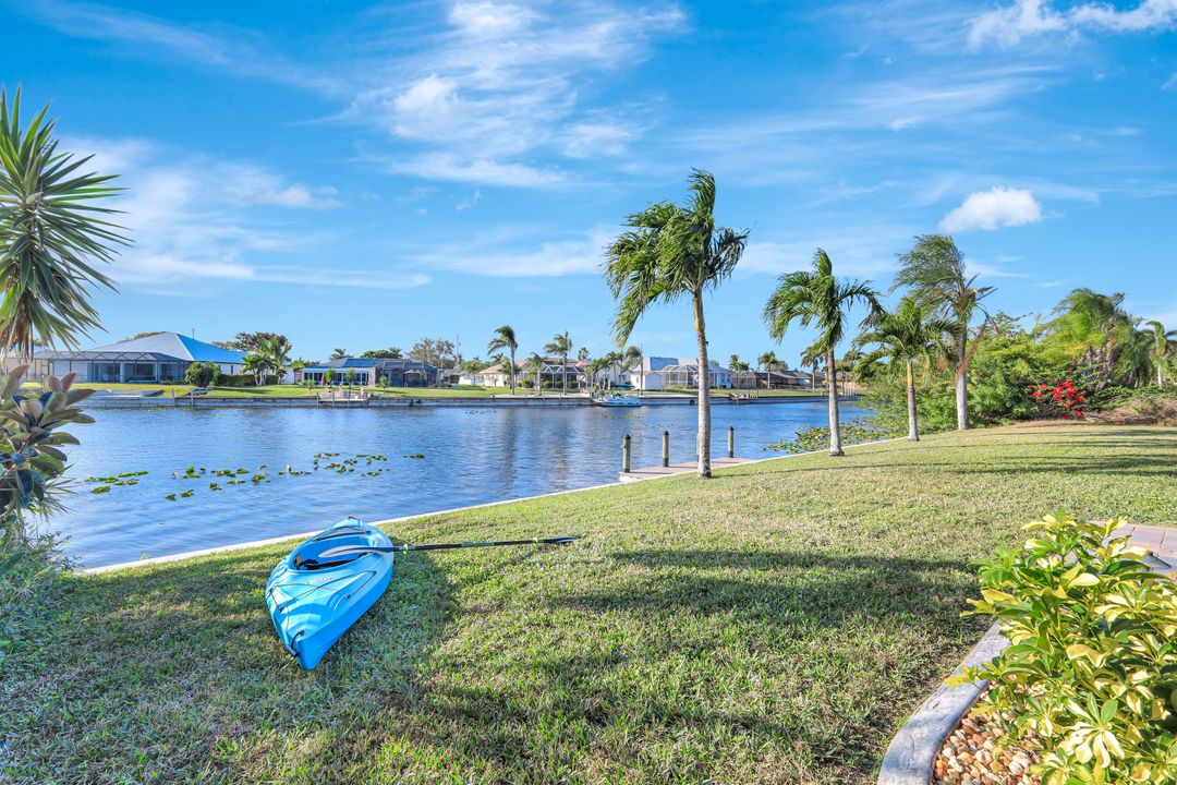 1940 SE 6th Ave, Cape Coral, FL 33990