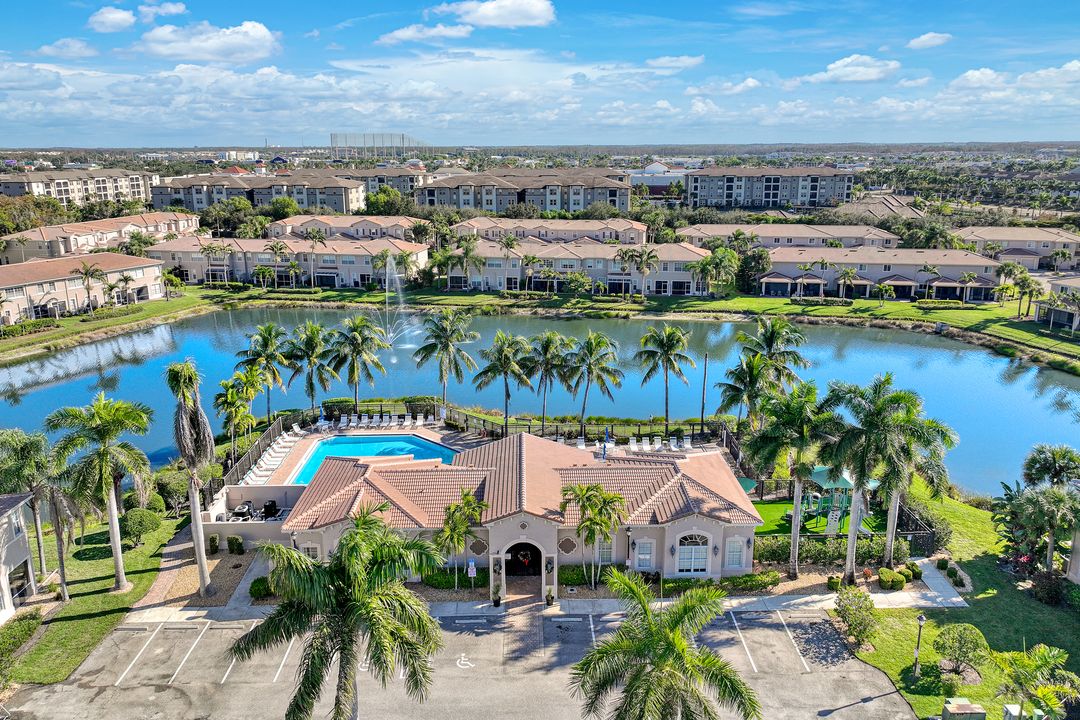 3827 Clearbrook Ln, Fort Myers, FL 33966