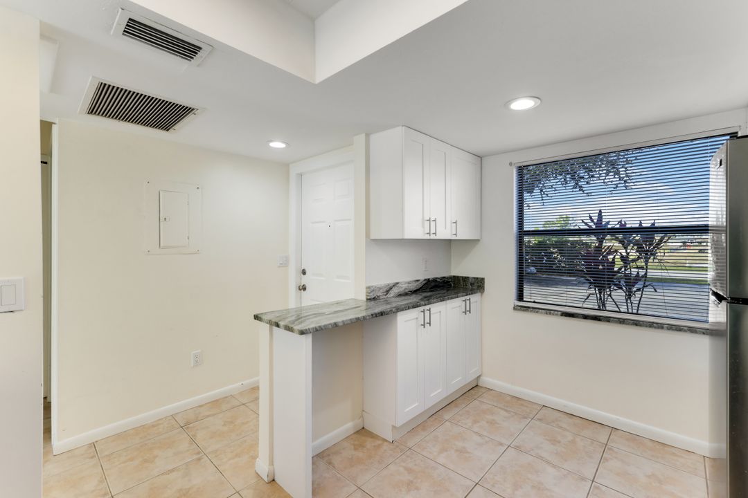 3739 SW 9th Ave #113, Cape Coral, FL 33914