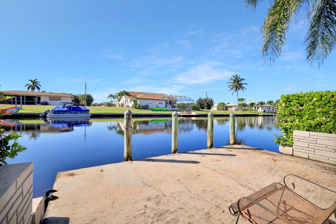 206 SE 37th Terrace, Cape Coral, FL 33904