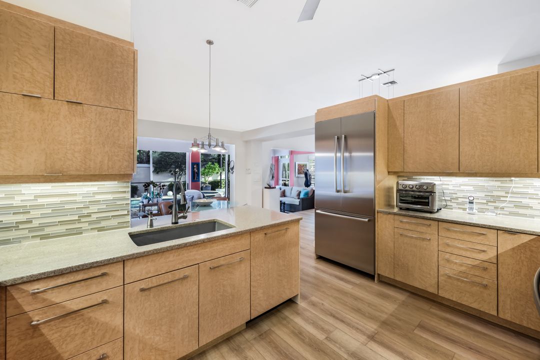 353 Carlton Pl, Naples, FL 34108