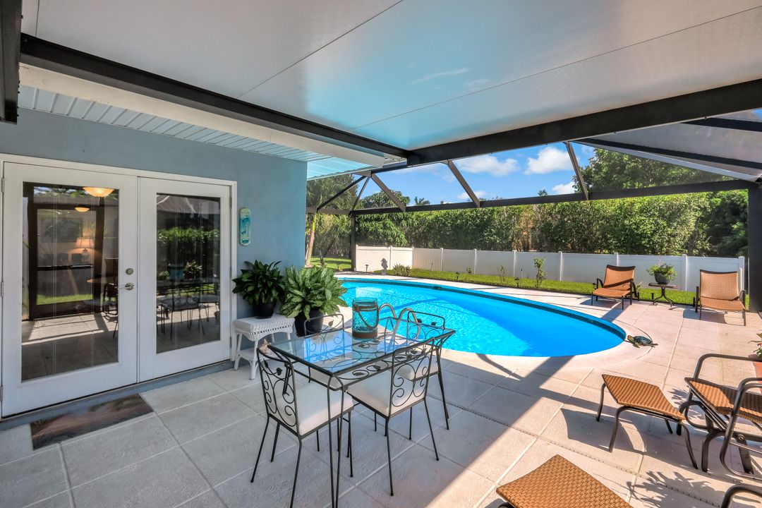 4459 Lakewood Blvd, Naples, FL 34112