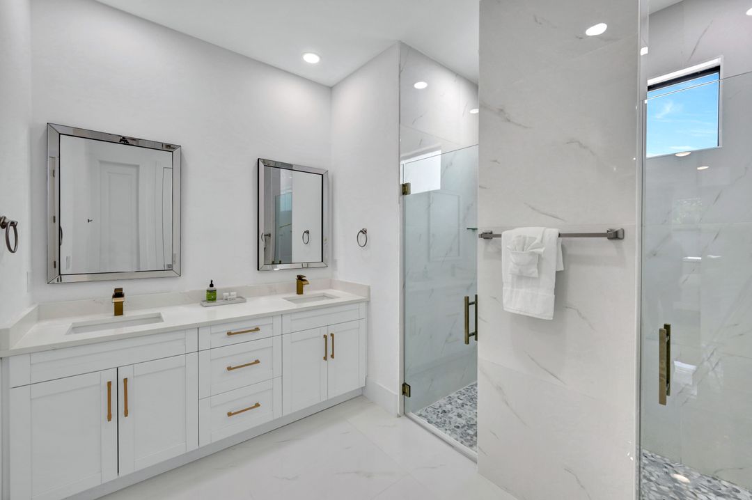 636 NE 8th Terrace, Cape Coral, FL 33909