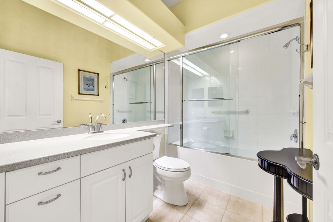 8517 Via Garibaldi Cir #201, Estero, FL 33928