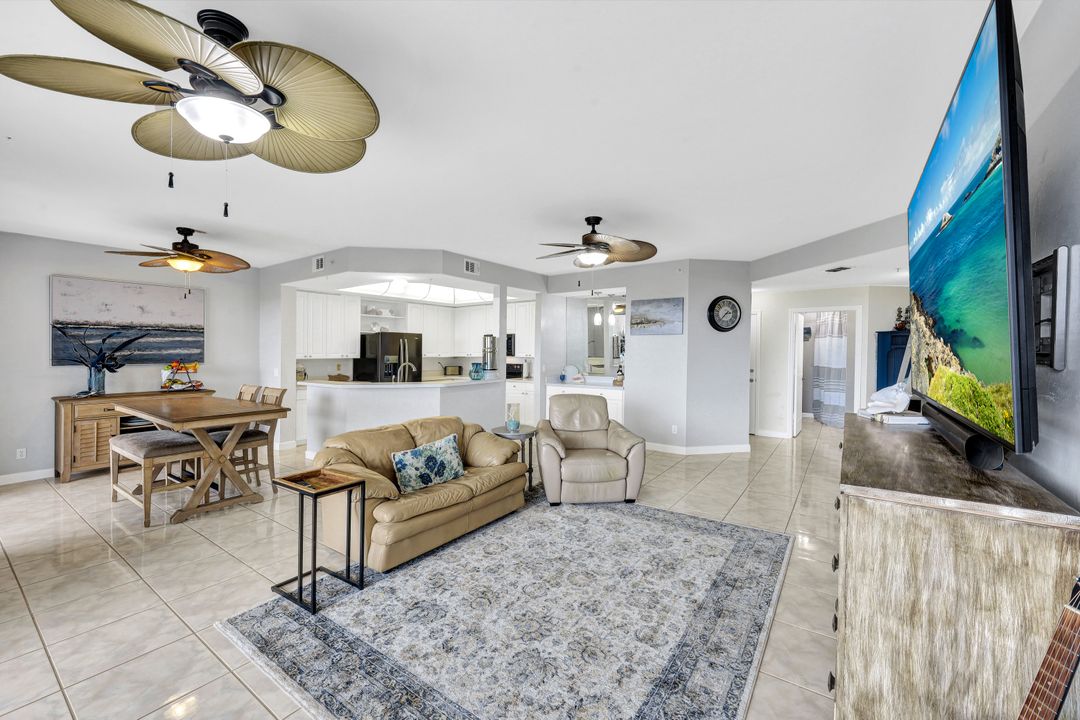 201 Vintage Bay Dr  #B8, Marco Island, FL 34145