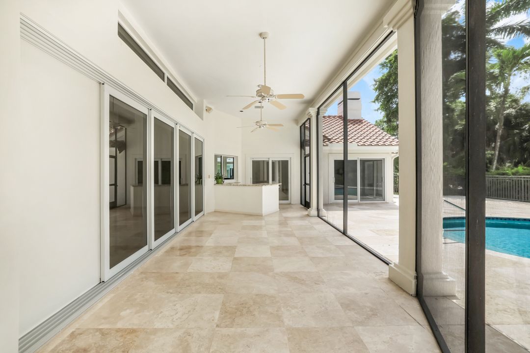 4502 Silver Fox Dr, Naples, FL 34119