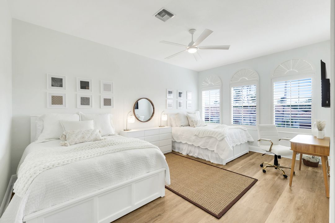 9097 Cherry Oaks Tr #201, Naples, FL 34114