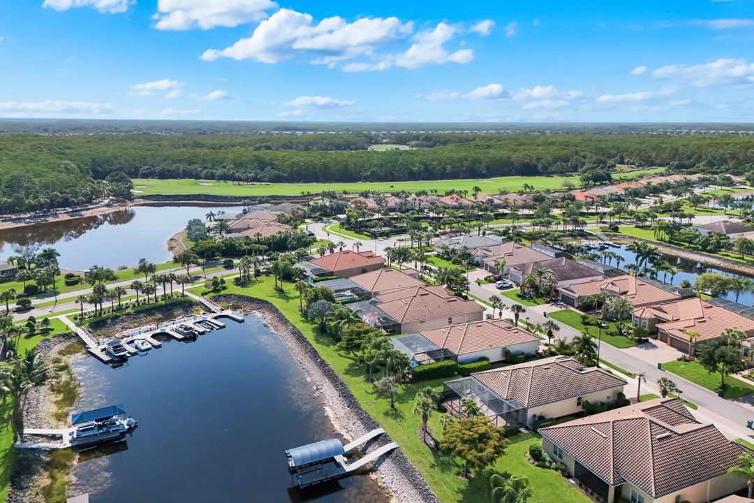 9179 Flint Ct, Naples, FL 34120