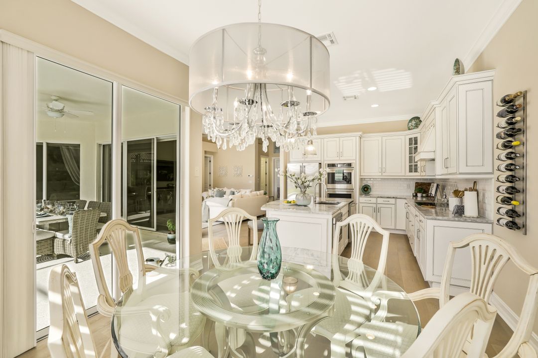 6972 Amen Corner Ct, Naples, FL 34113