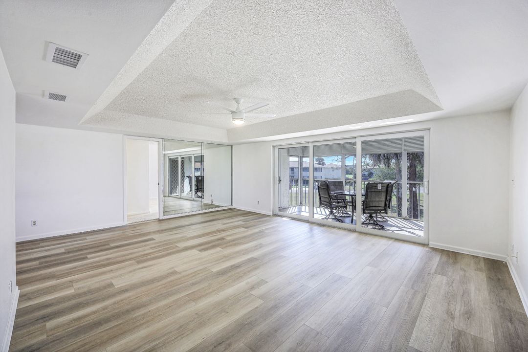 259 Winners Cir #4, Naples, FL 34112