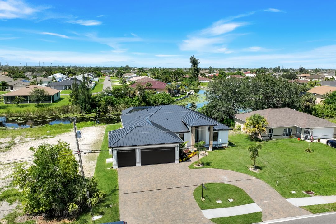 2617 Ceitus Pkwy, Cape Coral, FL 33991