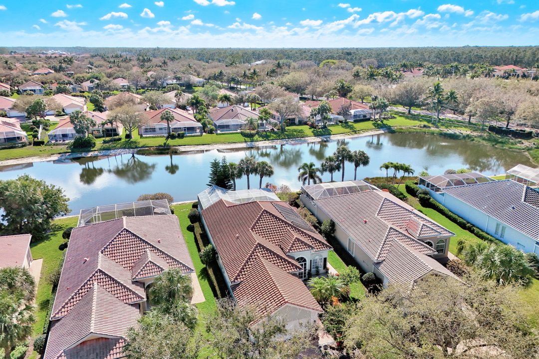 2925 Gilford Way, Naples, FL 34119