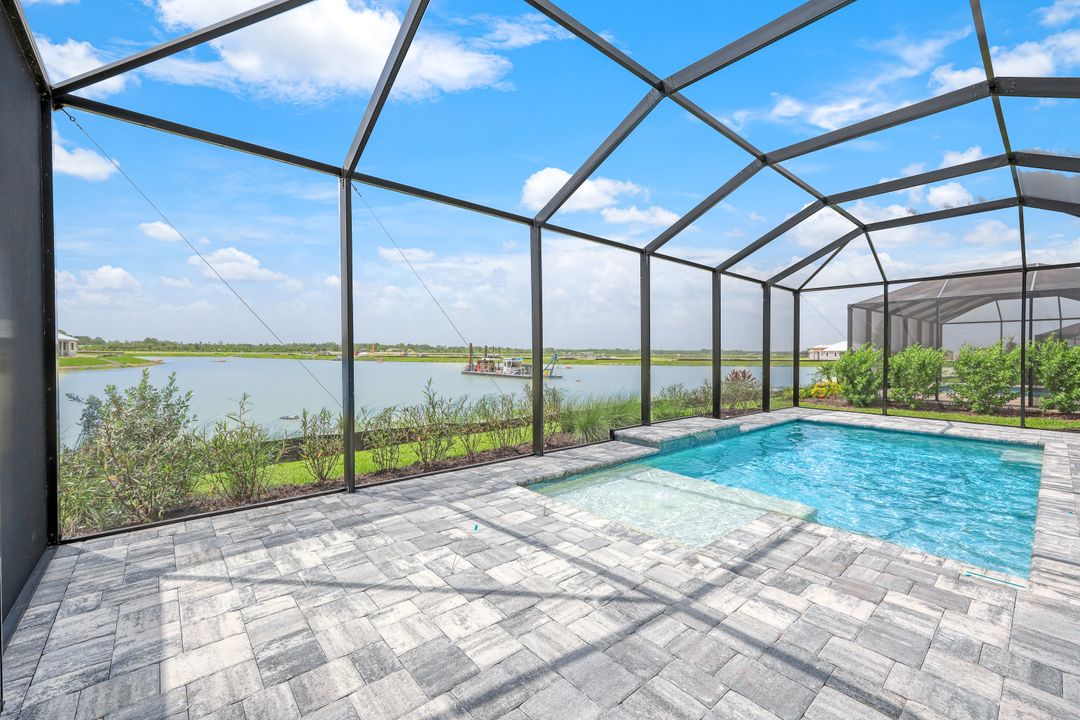 3995 Pegasus Wy, Naples, FL 34120