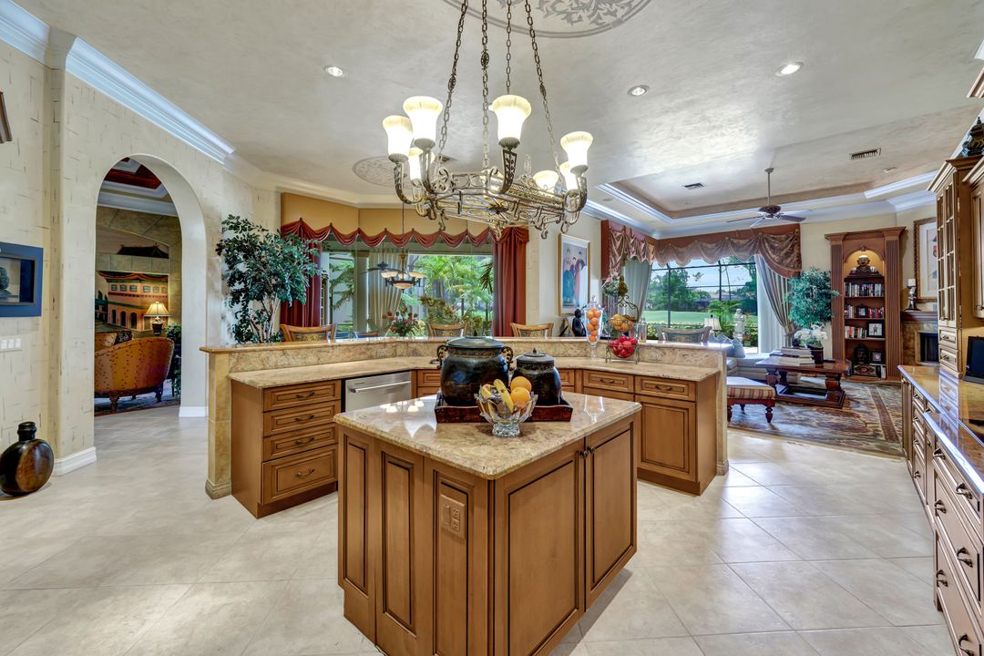 2743 Olde Cypress Dr, Naples, FL 34119