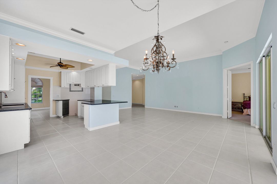 2941 Gilford Way, Naples, FL 34119
