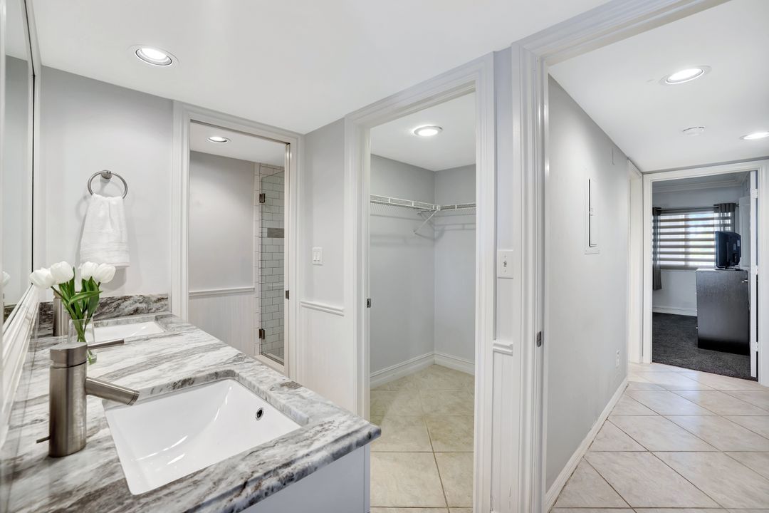 889 Collier Ct #203, Marco Island, FL 34145