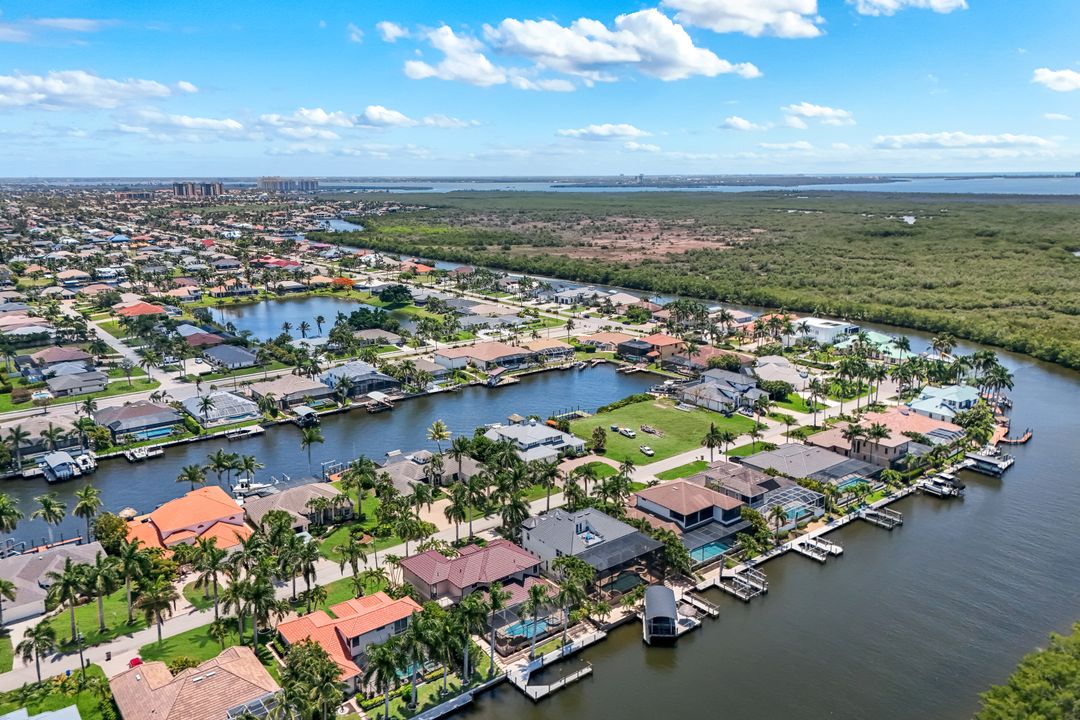 5332 SW 28th Pl, Cape Coral, FL 33914