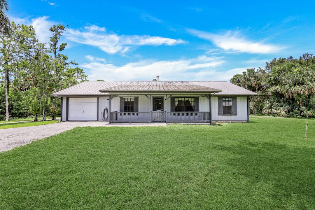 1961 Krape Rd, Naples, FL 34120