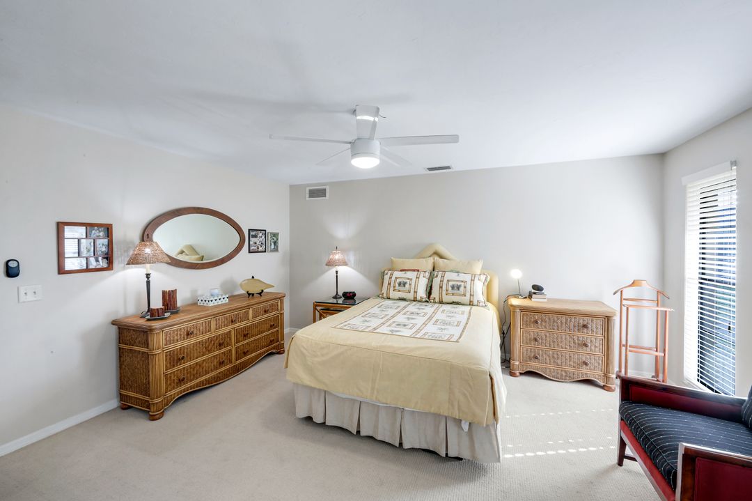 111 Blue Ridge Dr, Naples, FL 34112