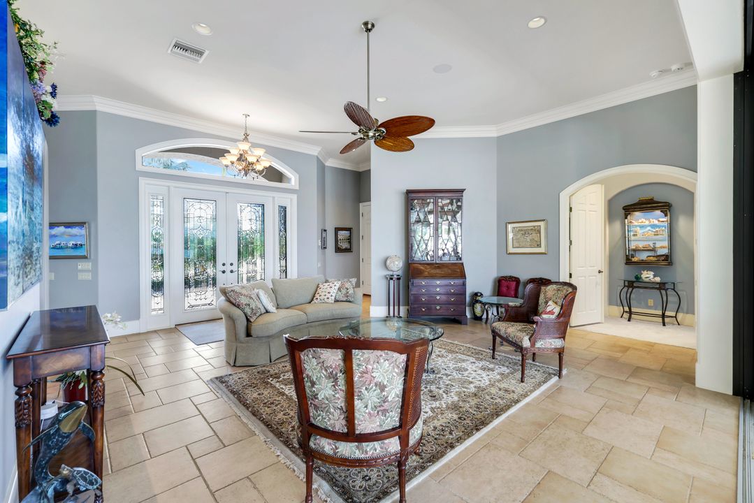 864 Inlet Dr, Marco Island, FL 34145