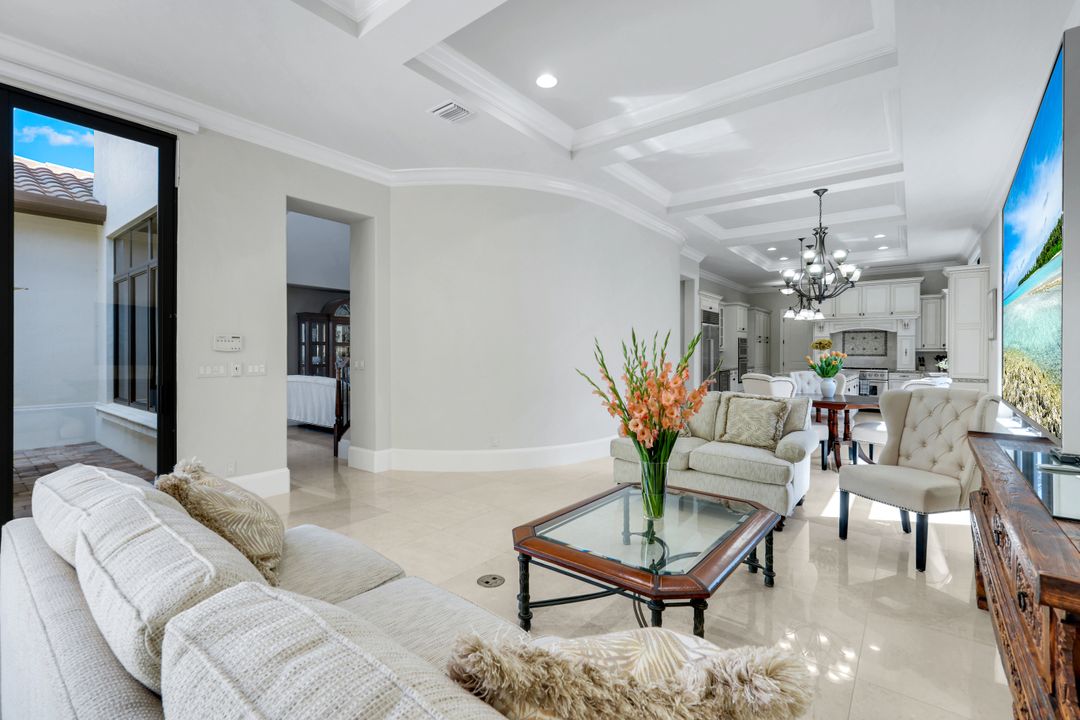 2351 Traditions Ct, Naples, FL 34105