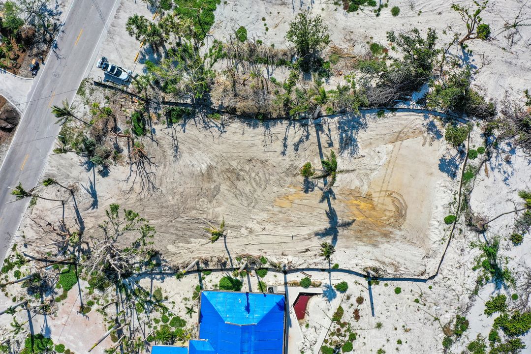 4155 W Gulf Dr, Sanibel, FL 33957