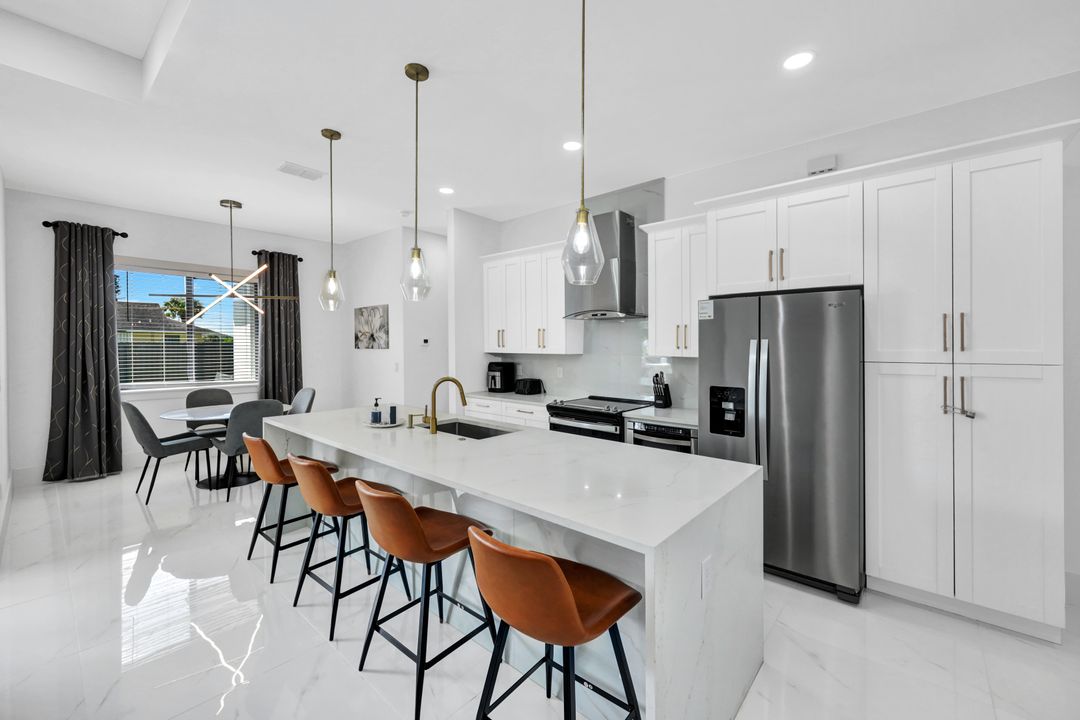 636 NE 8th Terrace, Cape Coral, FL 33909