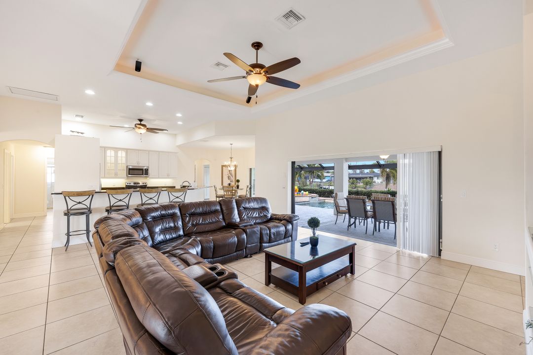 1409 SE 17th St, Cape Coral, FL 33990