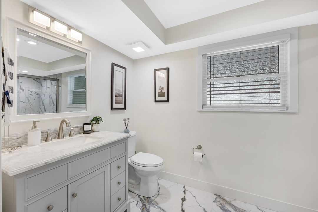 2061 Santa Barbara Blvd, Naples, FL 34116