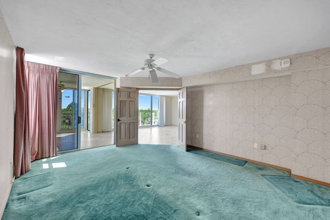 6101 Pelican Bay Blvd #201, Naples, FL 34108
