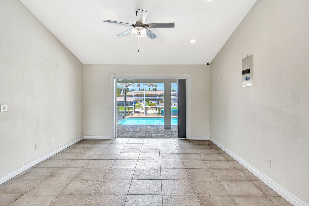 5012 SW 8th Pl, Cape Coral, FL 33914