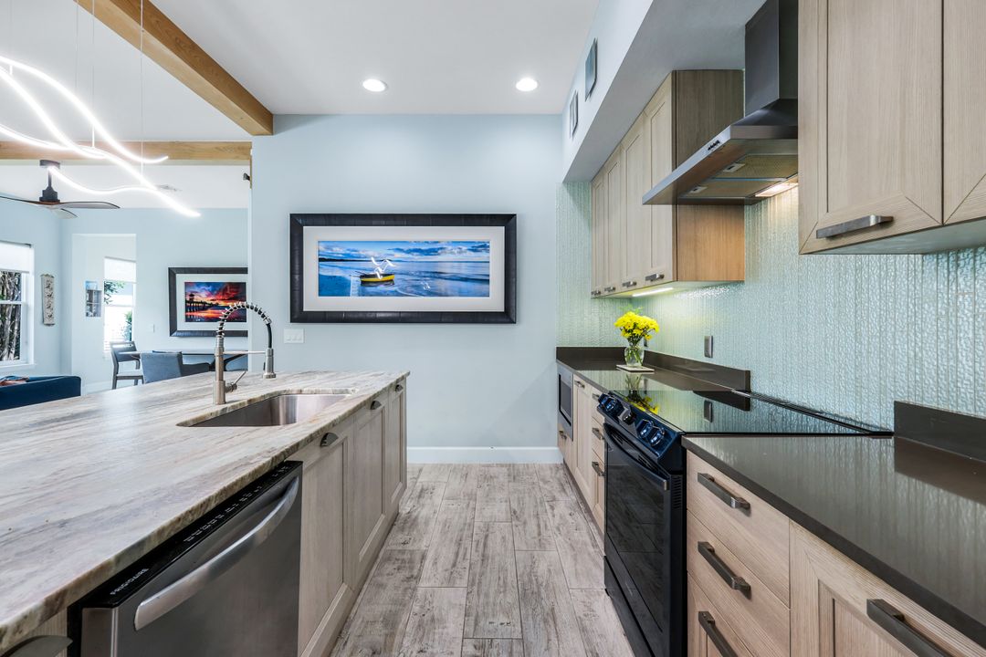 14131 Nautica Ct, Naples, FL 34114