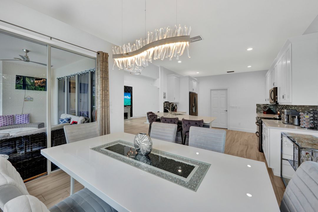 20001 Seadale Ct, Estero, FL 33928