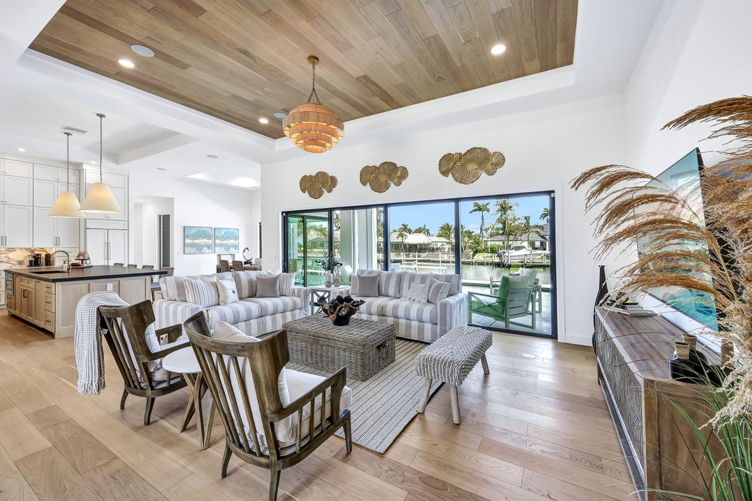 1857 Woodbine Ct, Marco Island, FL 34145