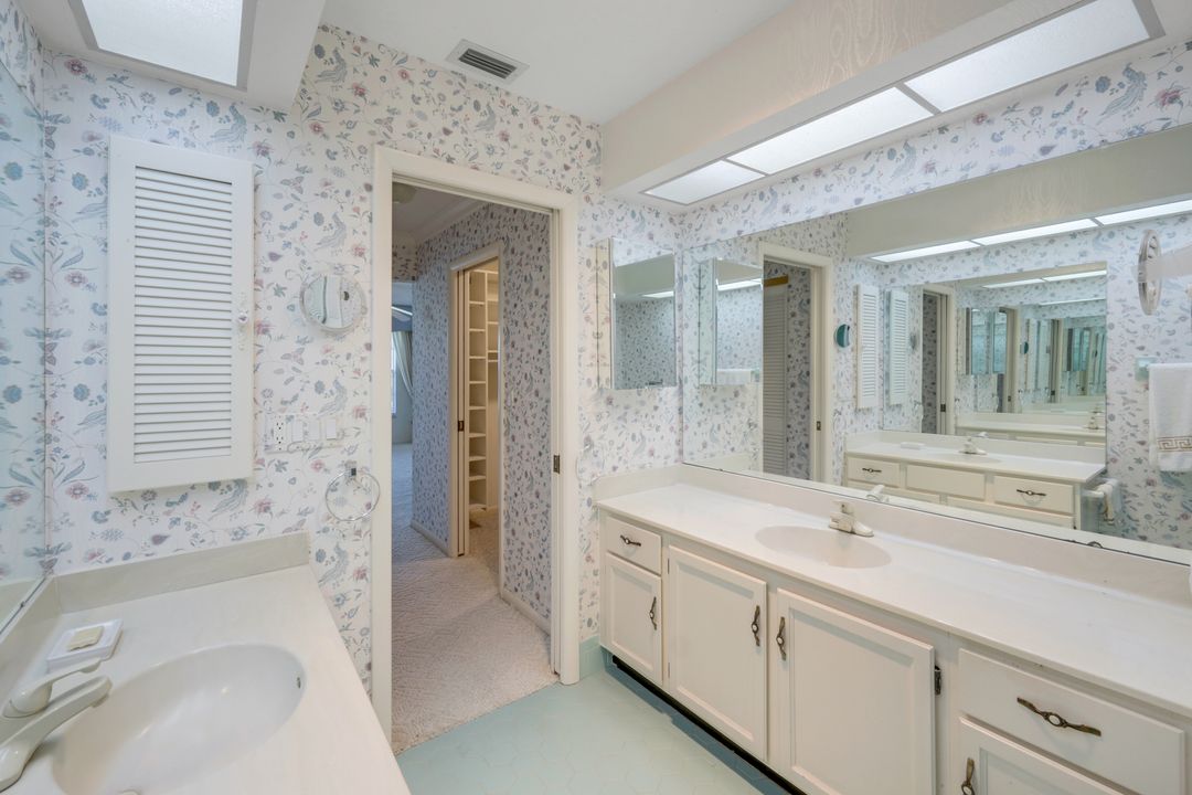 1351 Medinah Dr, Fort Myers, FL 33919
