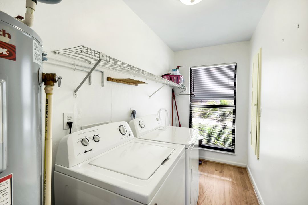 647 Rabbit Rd, Sanibel, FL 33957