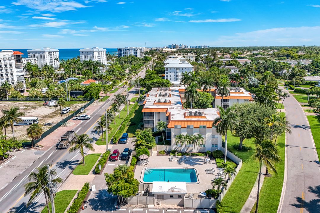 1100 Gulf Shore Blvd N #108, Naples, FL 34102