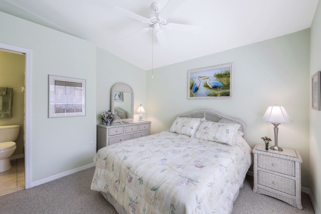 6667 Castlelawn Pl #19, Naples, FL 34113