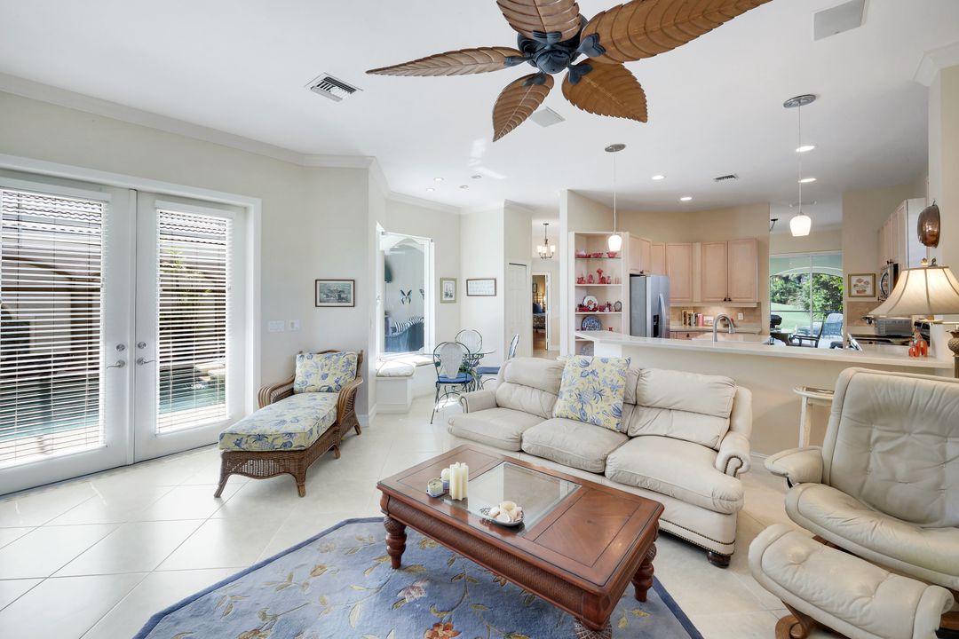 4959 Bollard Ct, Naples, FL 34112