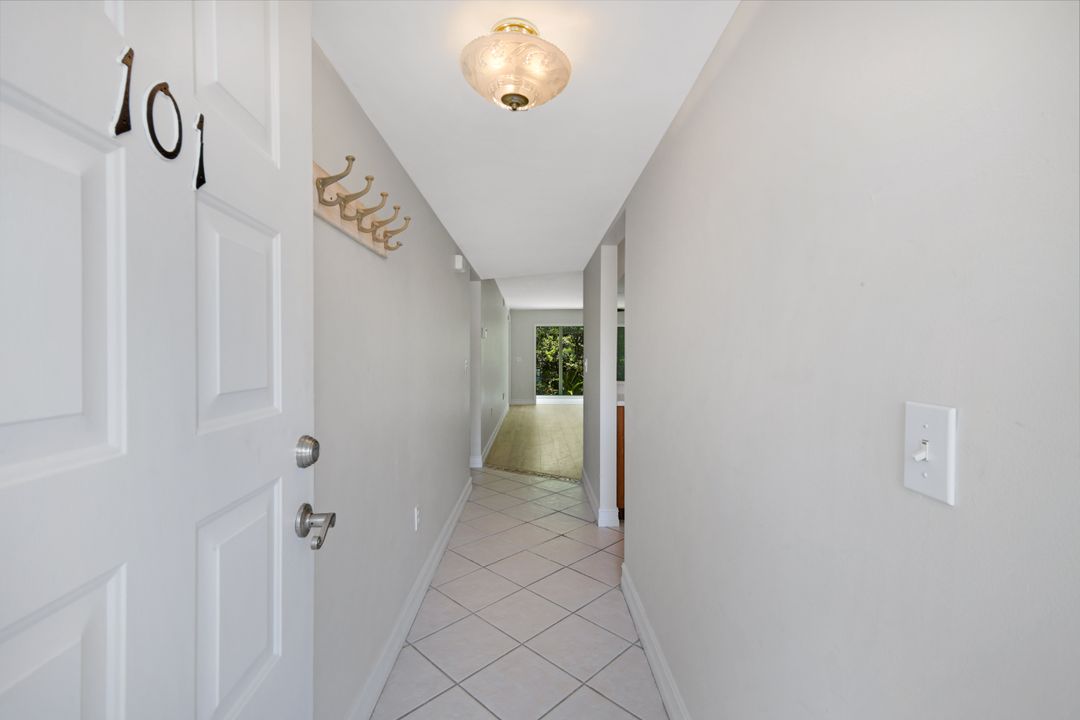 3051 Sandpiper Bay Cir #I101, Naples, FL 34112