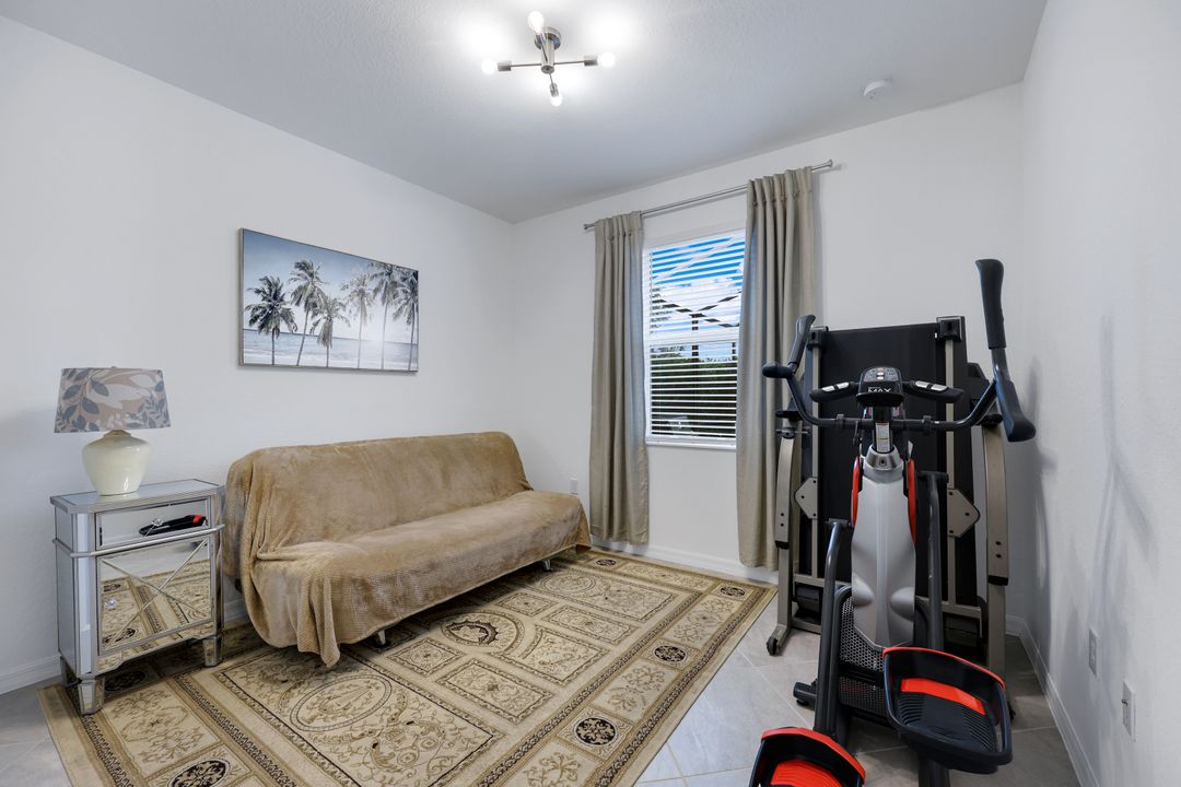 2159 Hamlin St, Naples, FL 34120
